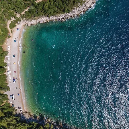 דירה 2 Bedroom Cozy In